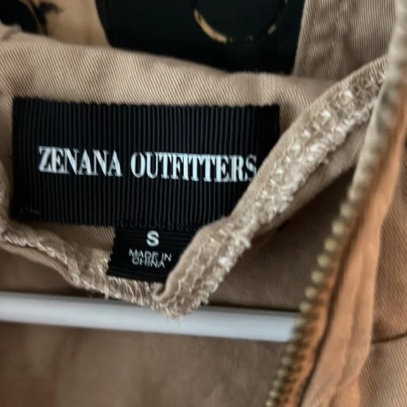 Zenana Military Hoodie Vest Camel Size Small - Picture 6 of 8